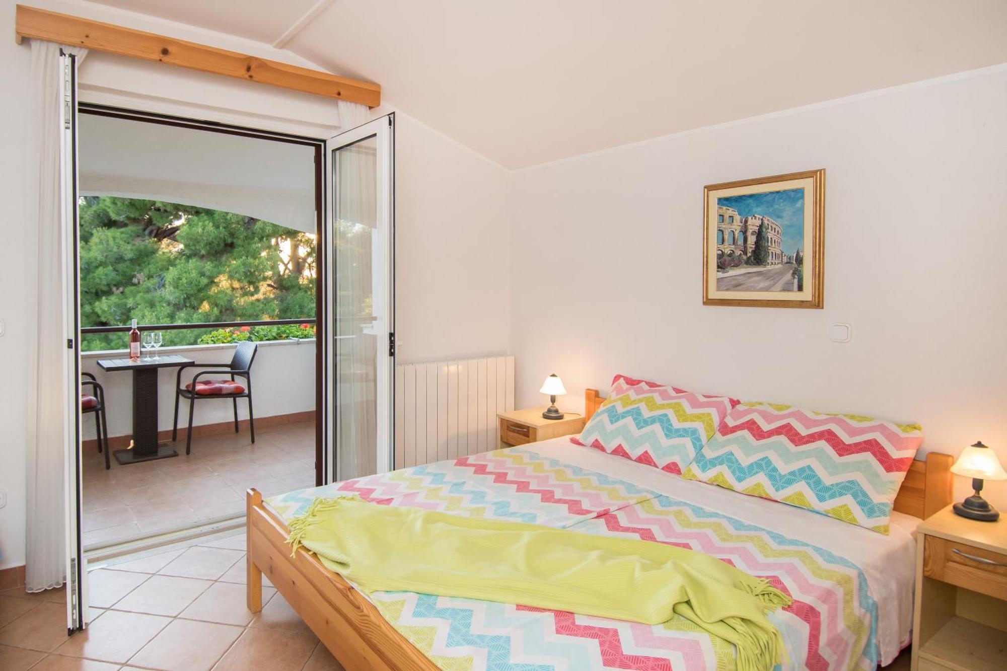 פורץ Bed And Breakfast Ritosa מראה חיצוני תמונה