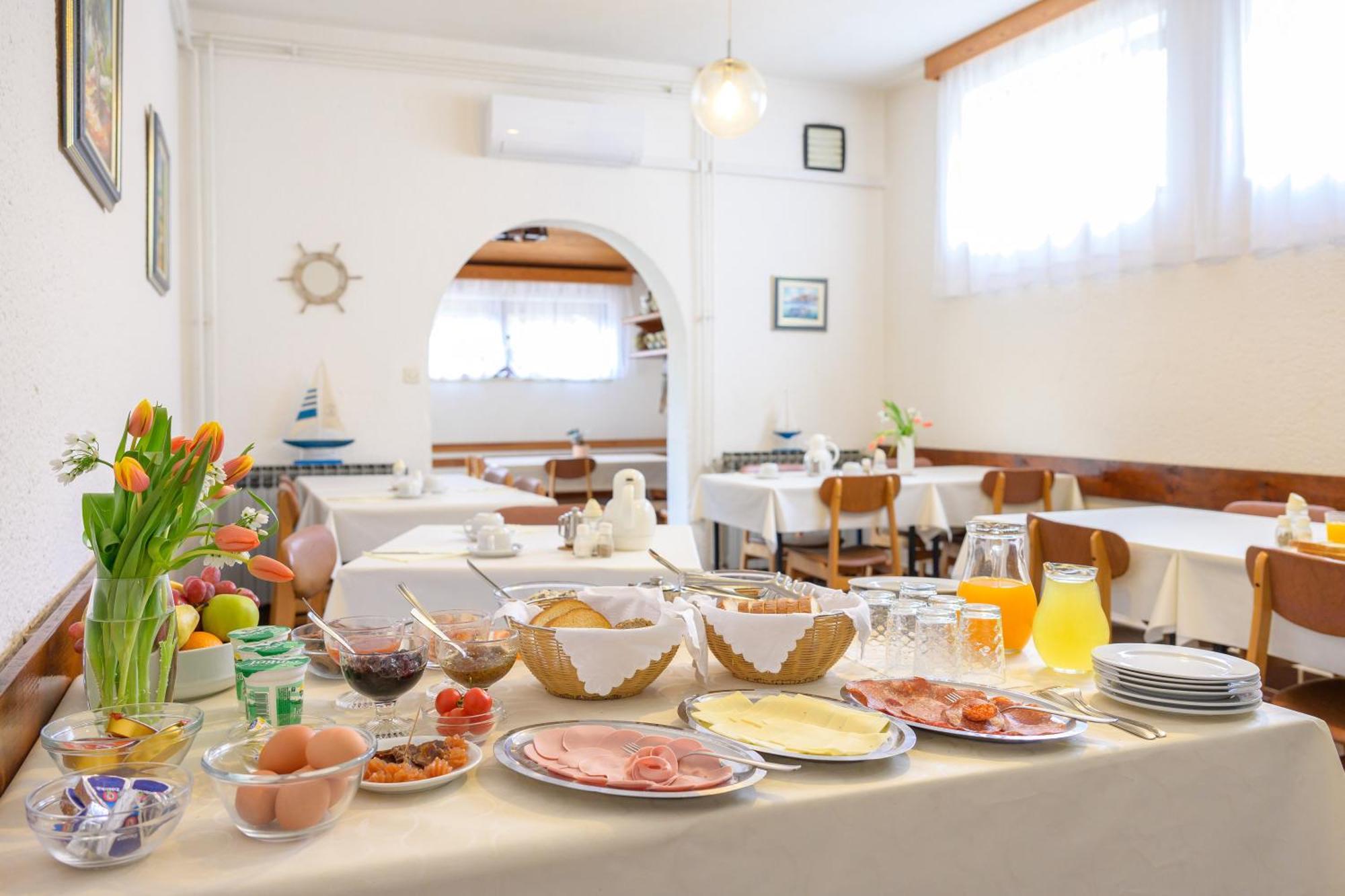 פורץ Bed And Breakfast Ritosa מראה חיצוני תמונה