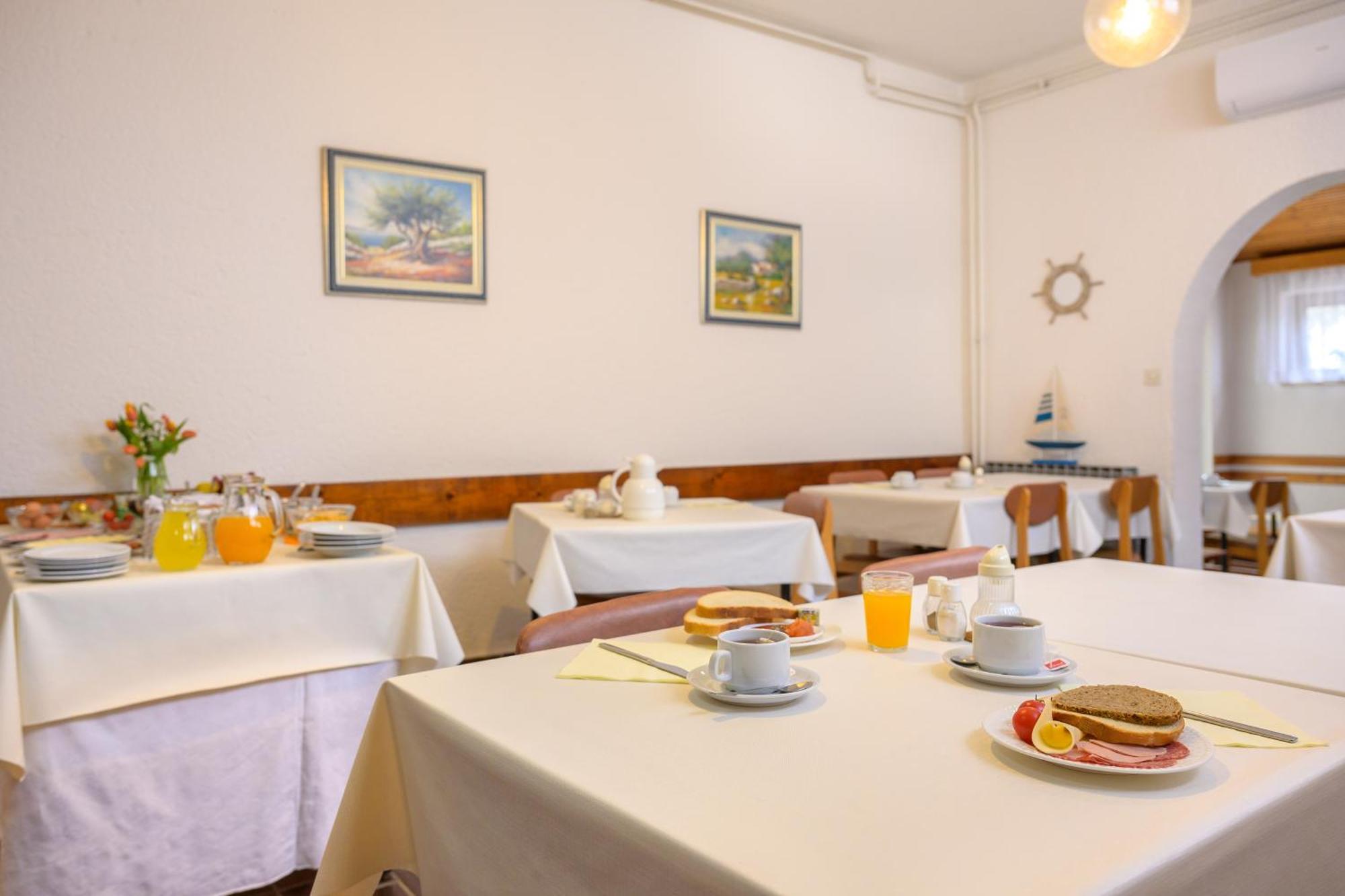 פורץ Bed And Breakfast Ritosa מראה חיצוני תמונה
